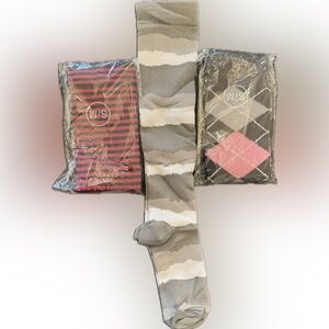 Compression socks 3 pairs knee high Size S/M NWT